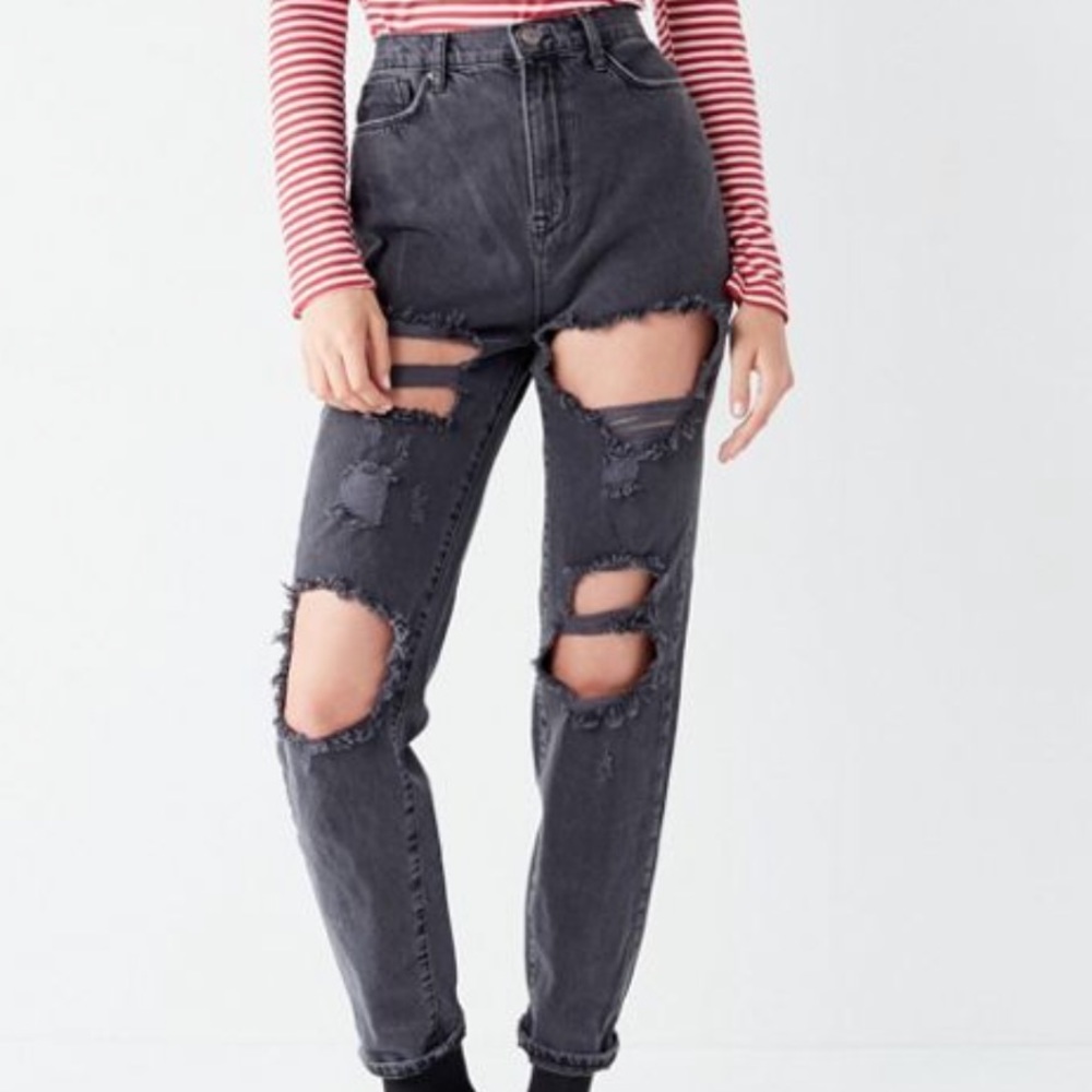Urban Outfitters Mom Jeans